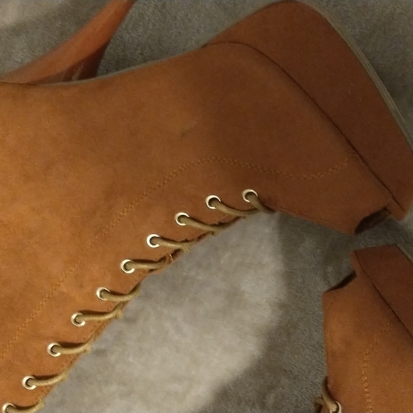 NIB Shiekh Boots - Picture 3 of 9